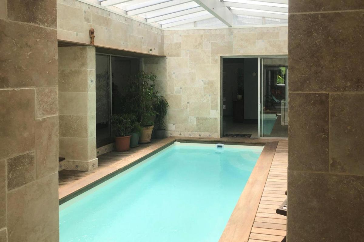 holiday home with indoor pool, Le Porge - Housity