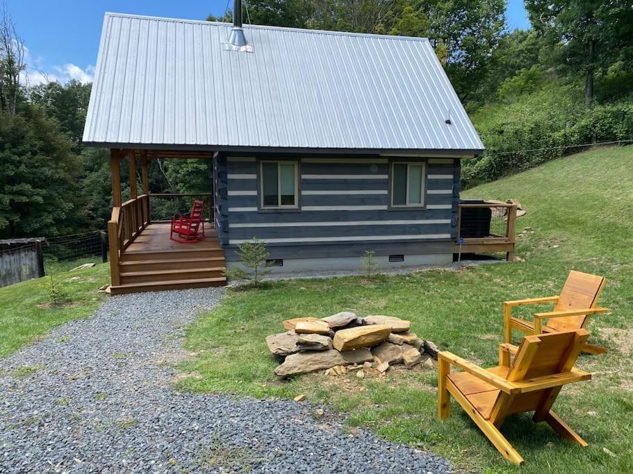 Cozy Cabin Near Grayson Highlands State Park - Housity
