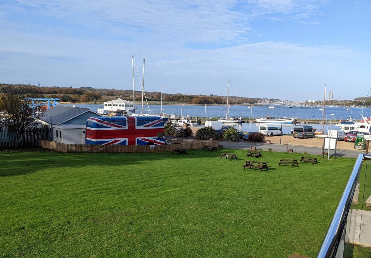 Folly View - Housity