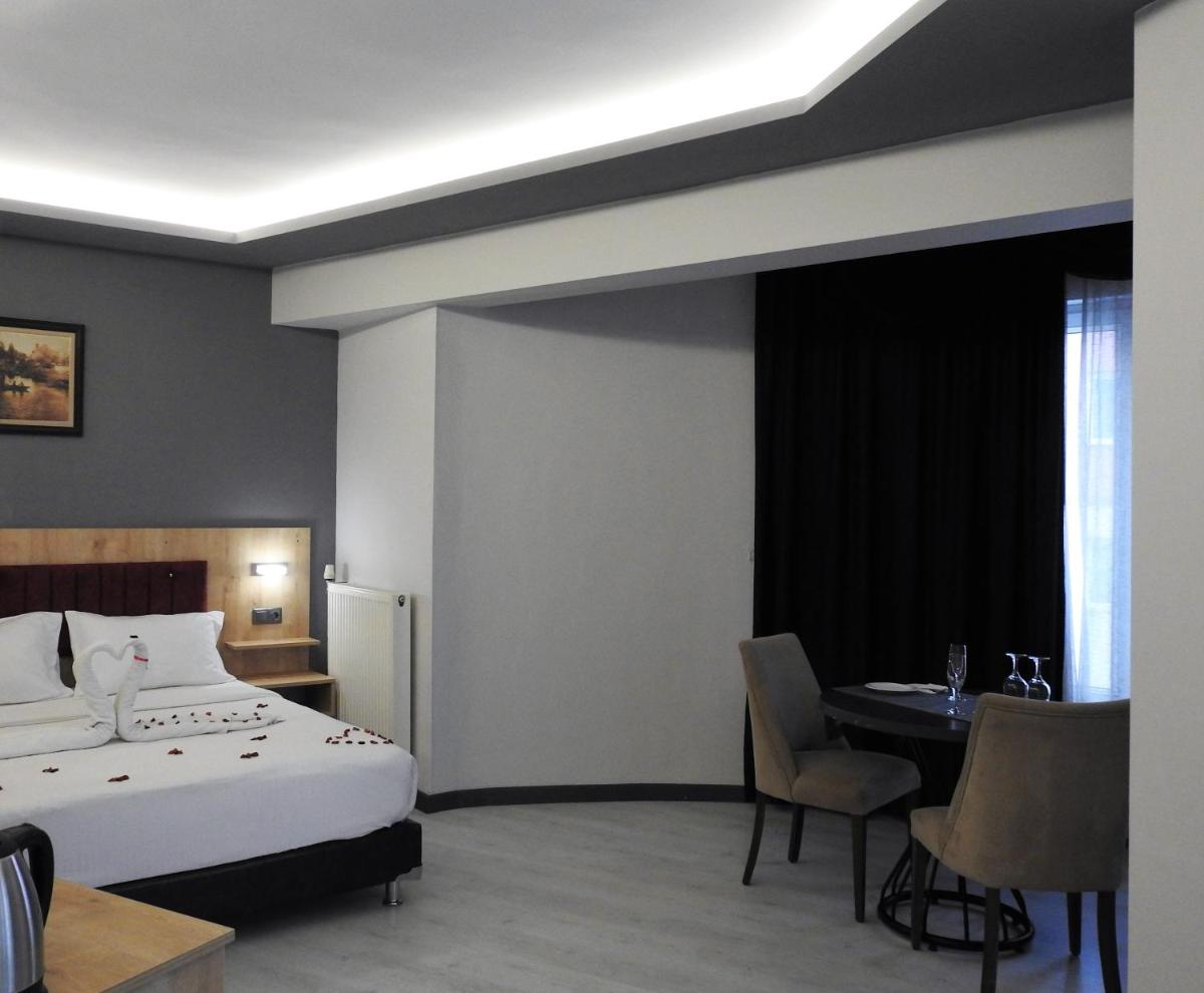 INN TOWN HOTEL - Housity
