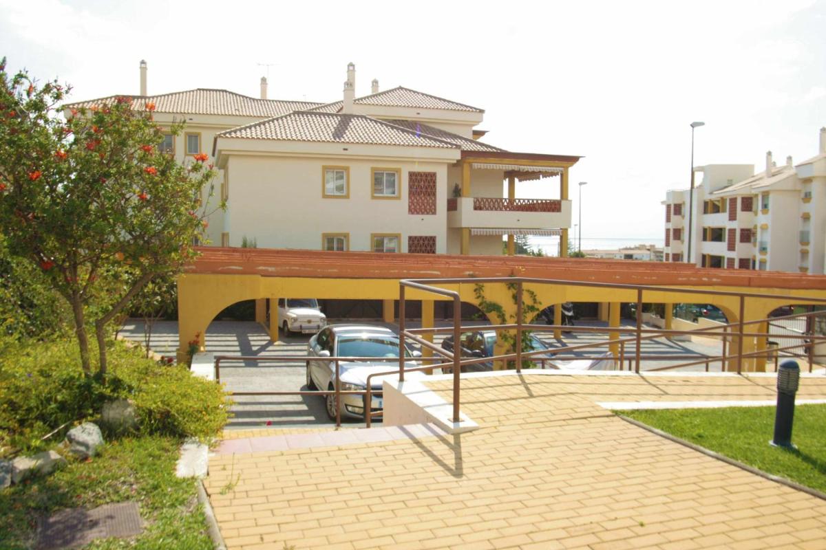 Jardín Privado y Piscina en la Playa - Housity