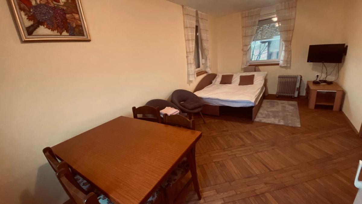 KUĆA ZA ODMOR BRZICA ERDUT - Housity