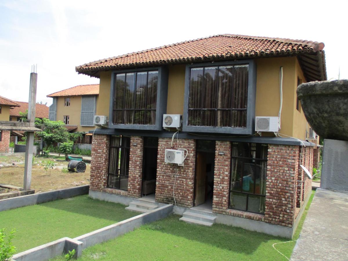 Ganga Kutir Oak Villa on Raichak - Housity