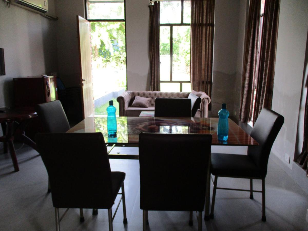 Ganga Kutir Oak Villa on Raichak - Housity