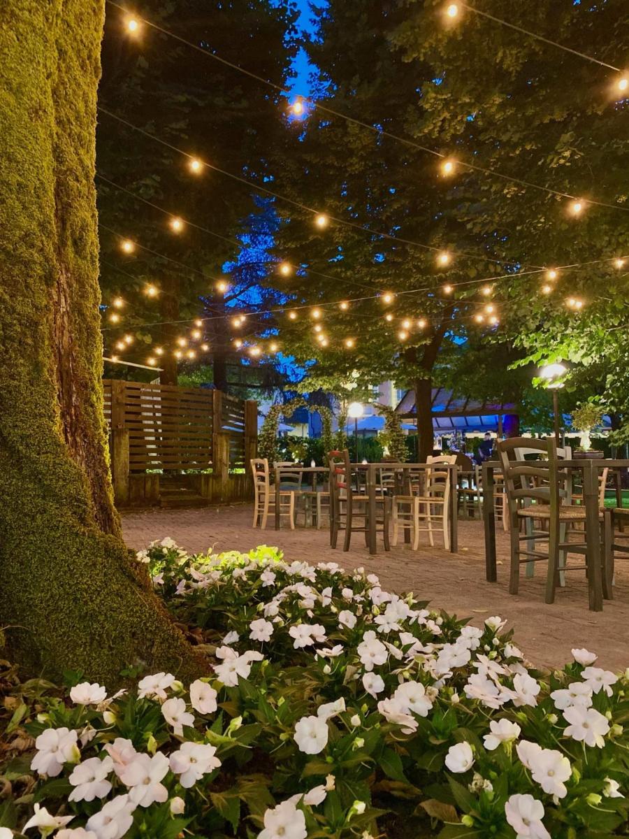 Hotel Milano Pool & Garden - Housity
