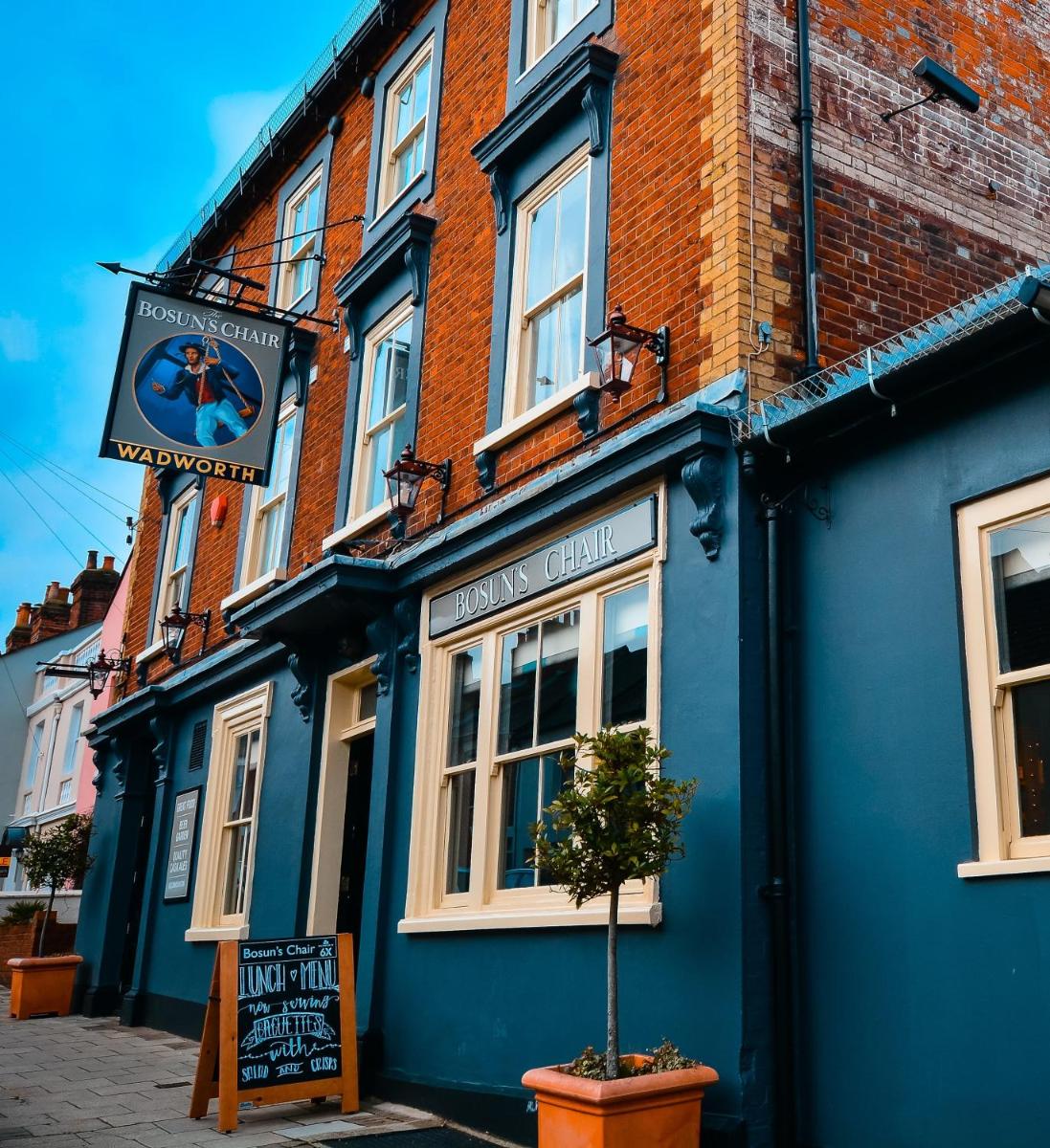 The Bosun's Chair - Housity