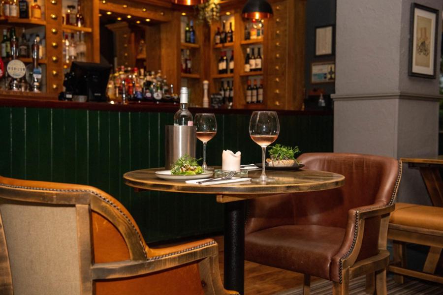 The Bosun's Chair - Housity