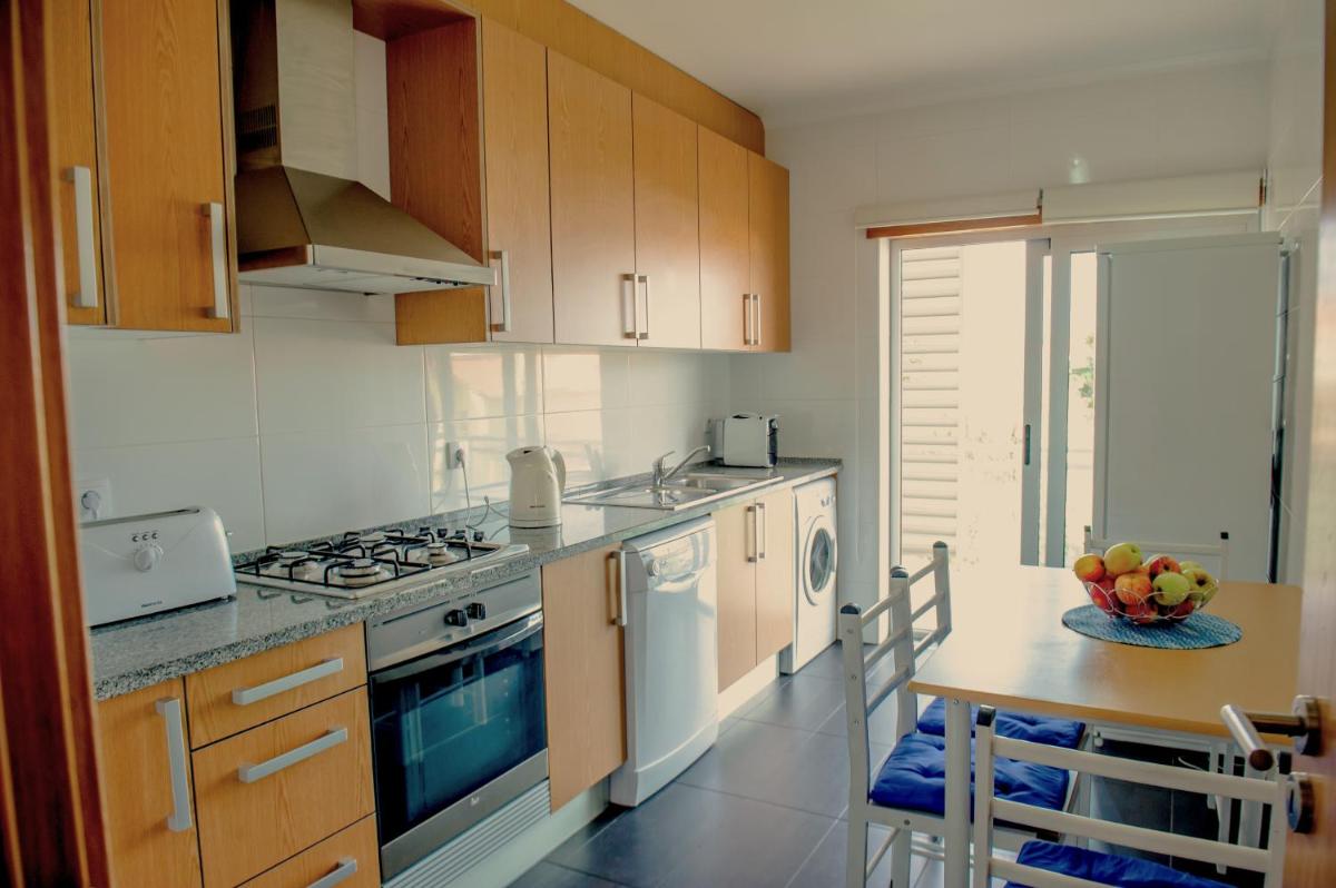 Alojamentos Campo & Mar-T2 com Piscina - Housity