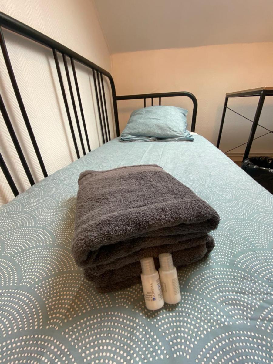 Capstay - Trith Netflix - Housity