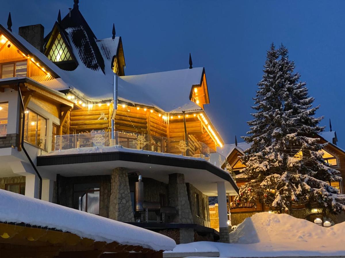 Високий Перевал, Bukovel - Housity