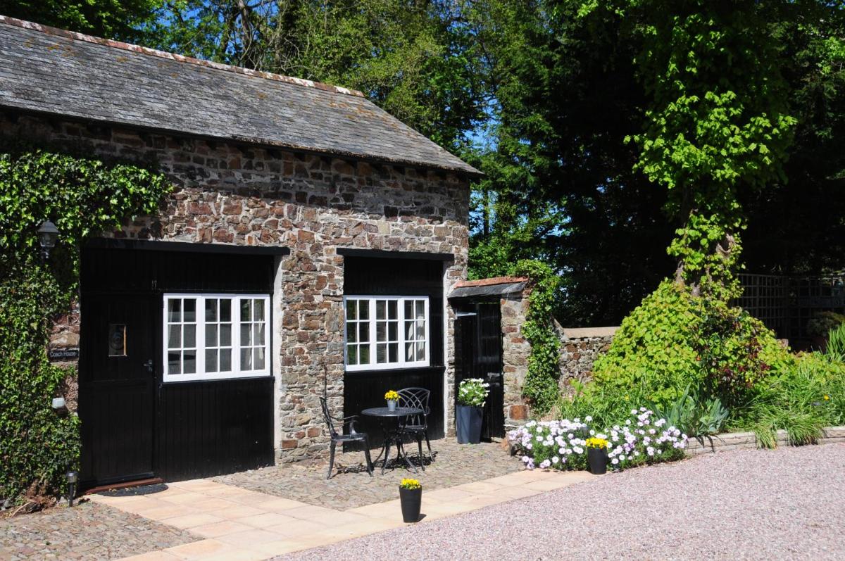 Cloister Park Cottages - Housity