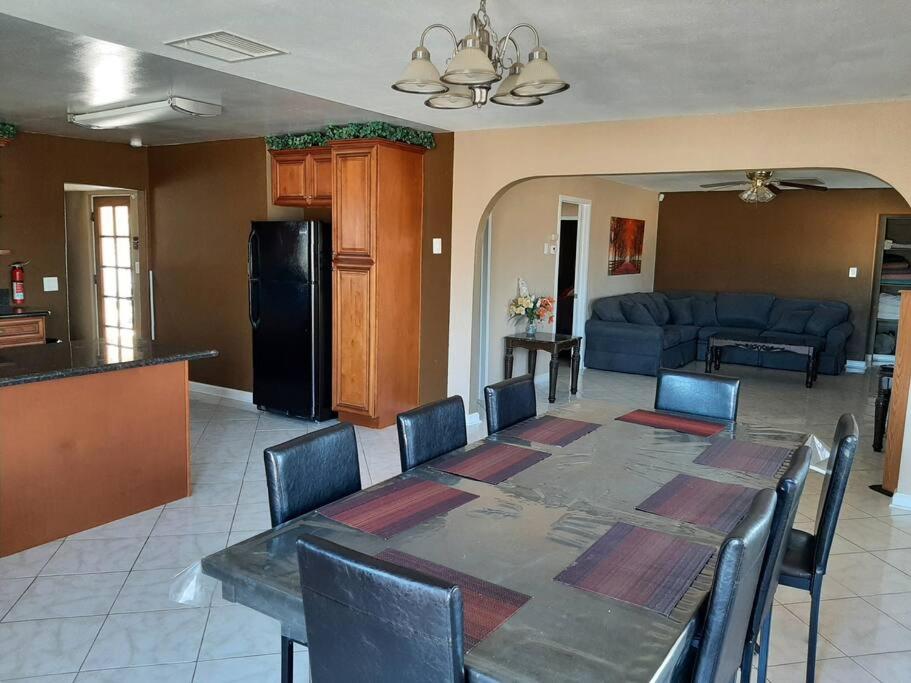 Desert Gem - Housity