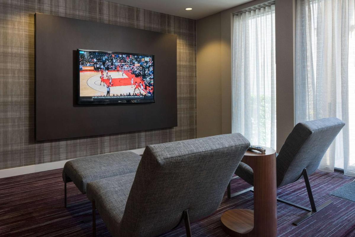 Sonesta Select Los Angeles LAX El Segundo - Housity