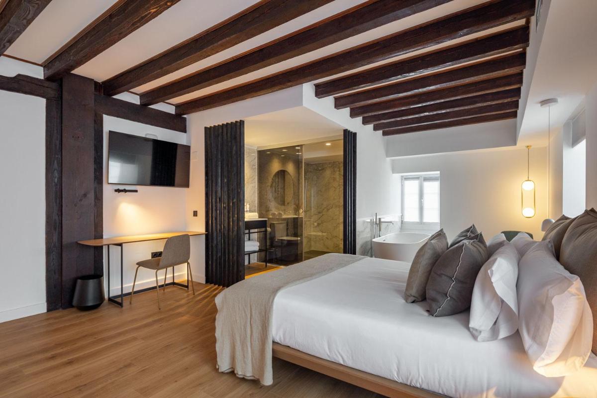 EtxeAundi Hotel Boutique - Housity
