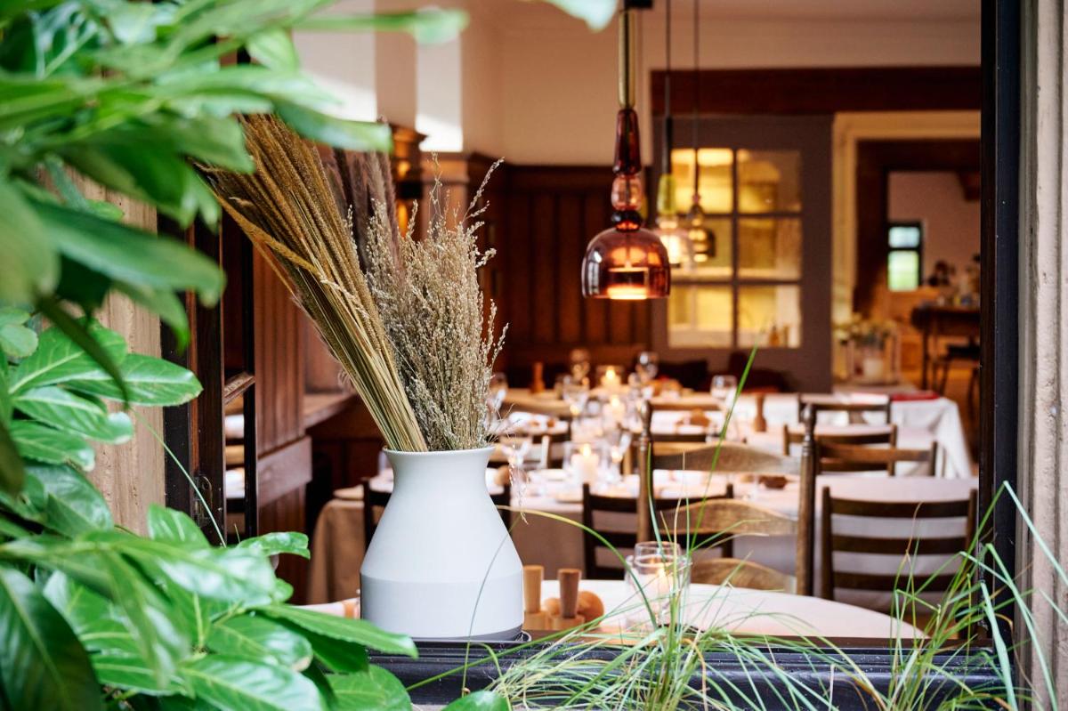 Hotel & Restaurant Linde - Housity