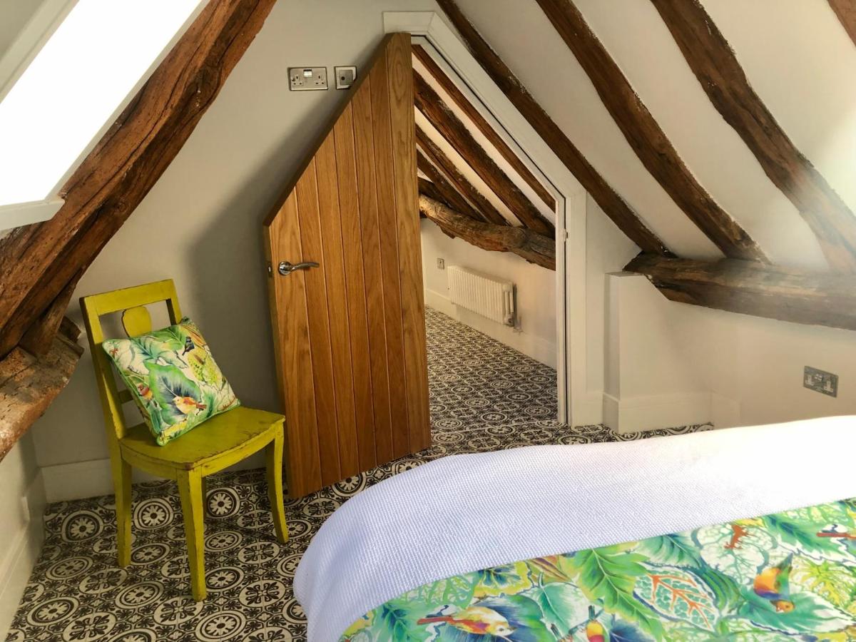 3 The Olde Barn Apartments - Housity
