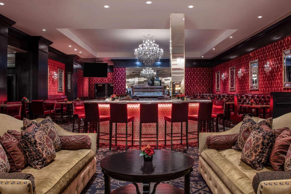 The Antlers, A Wyndham Hotel - Housity