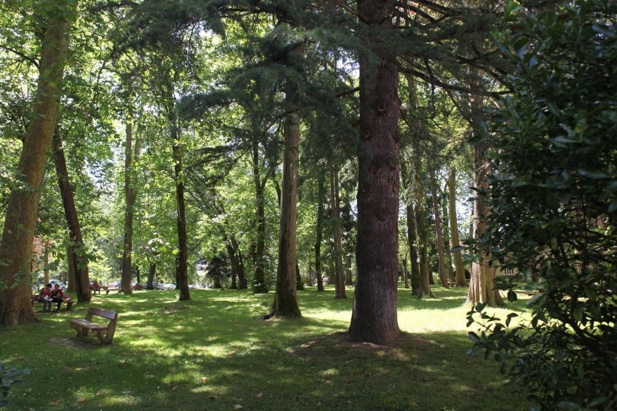 Jardín al aire libre en Gran Hotel Balneario de Liérganes