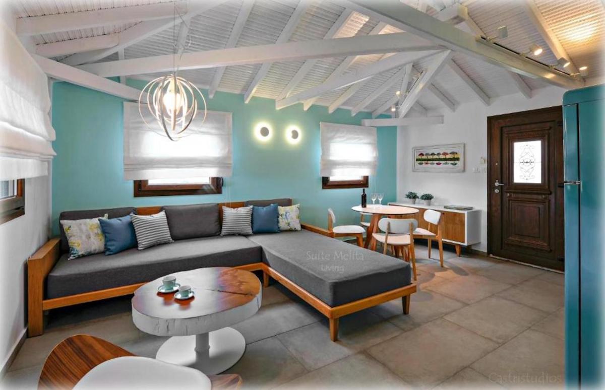 Castristudios - Housity