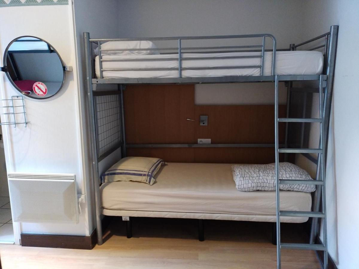 Lindo Carillon - Housity