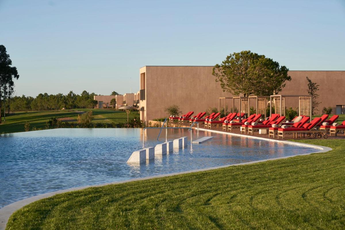 A piscina em ou perto de Praia do Canal Nature Retreat - Small Luxury Hotels of the World