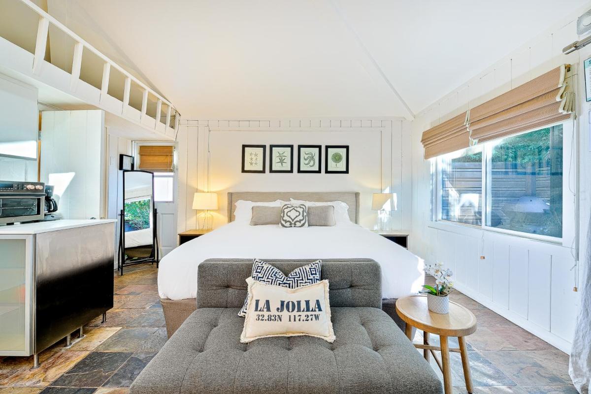 Secluded Windansea Beach Rental Cottage - Housity