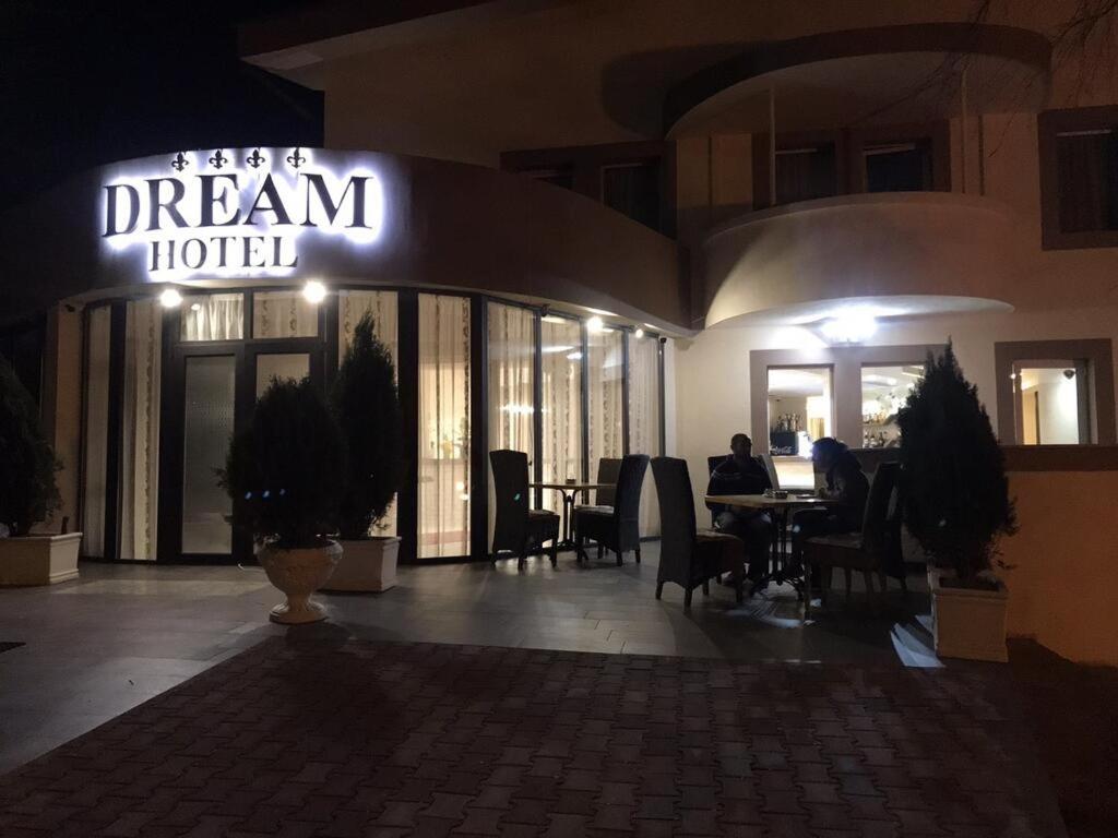 Hotel Dream - Housity