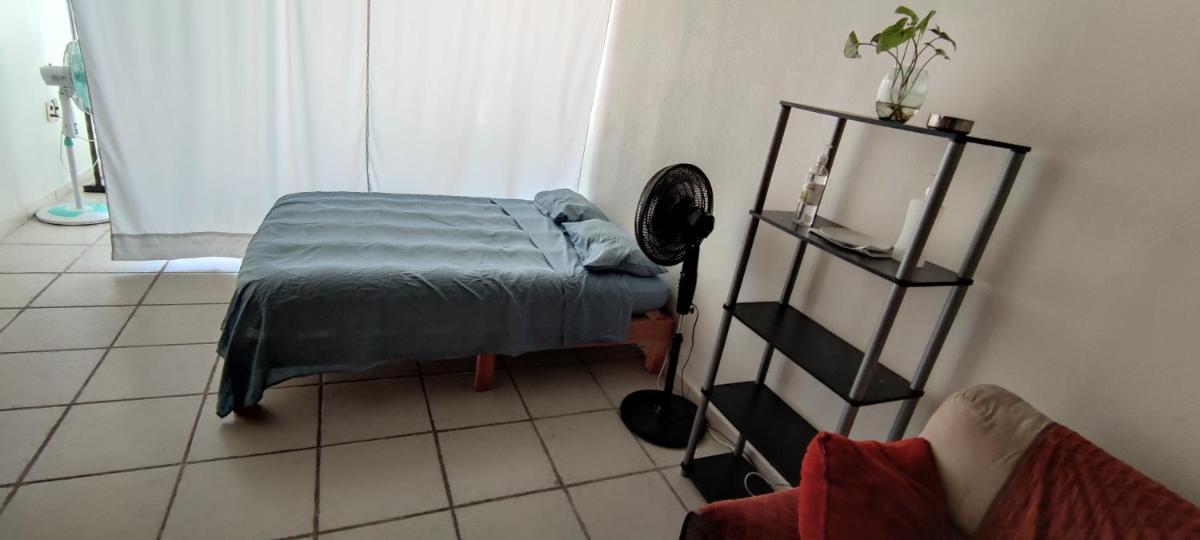 IOW4 HN Yoga Lounge - Housity