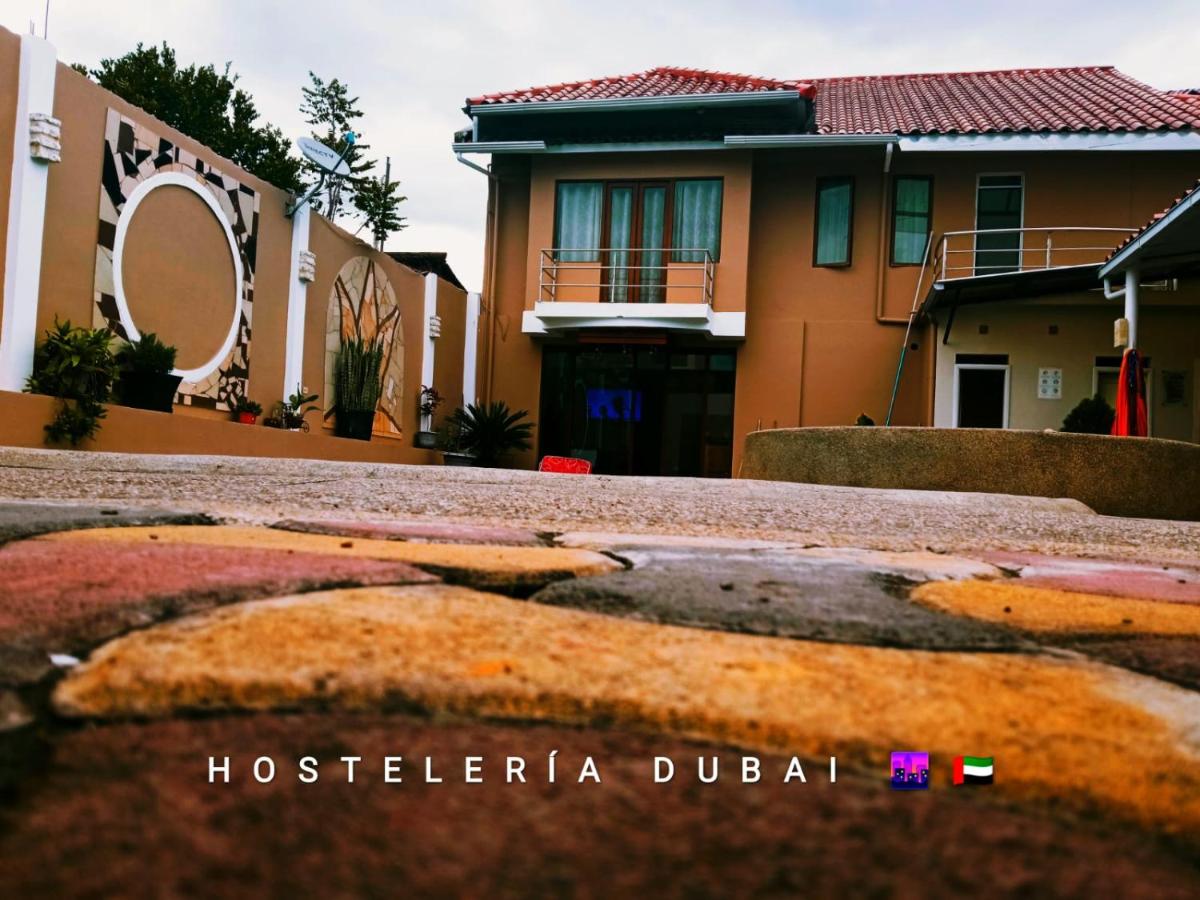 Hosteleria Dubái 2 privado reservar para familias y grupos - Housity