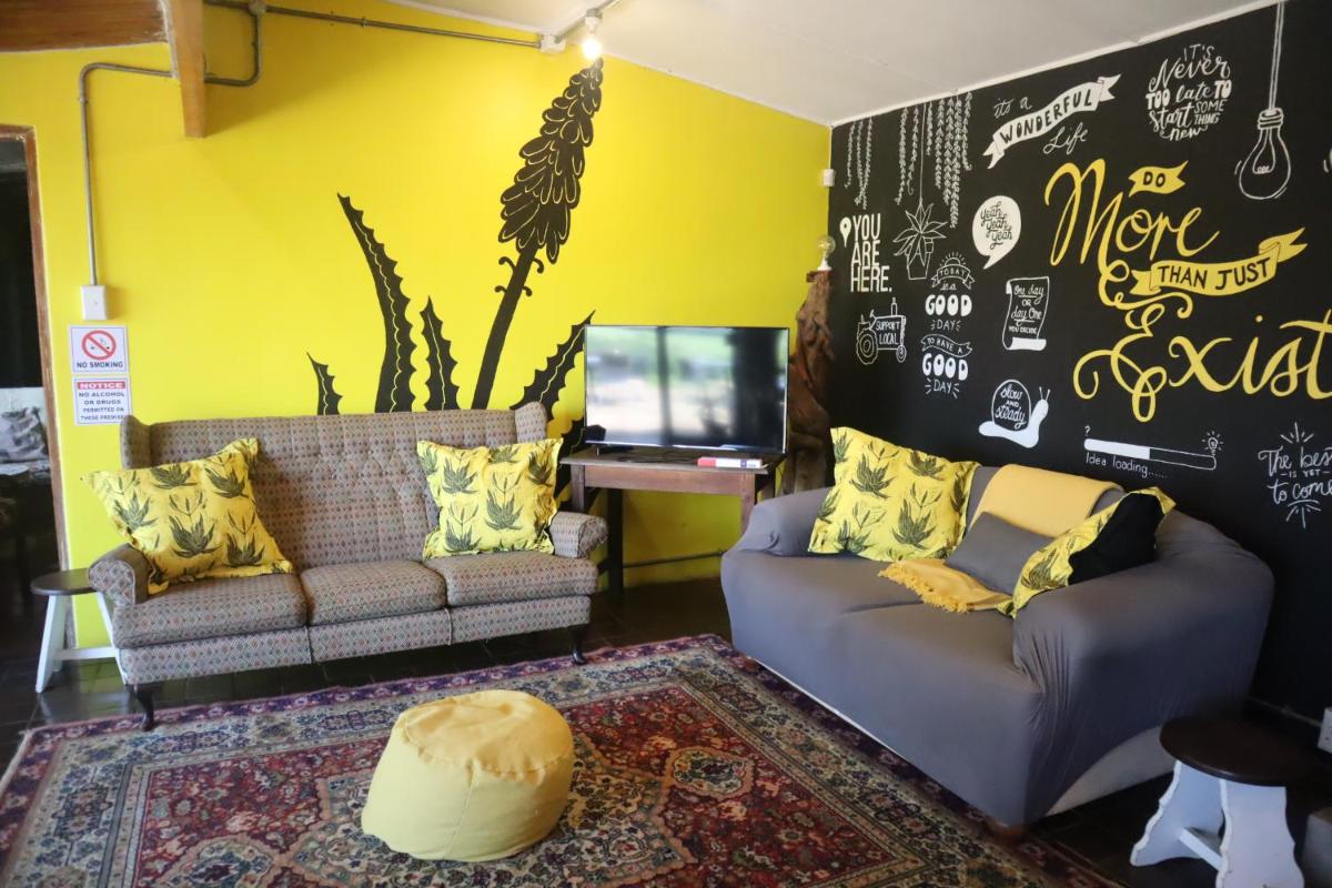 Izimbali Farm - Housity