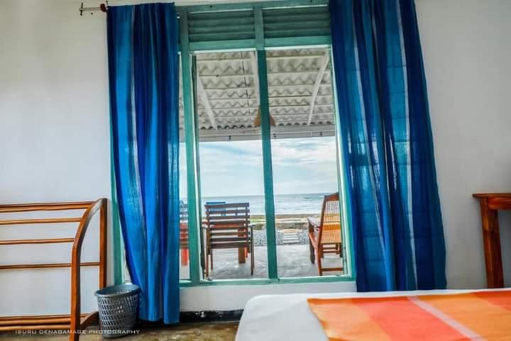 Ocean Rock Beach House - Housity