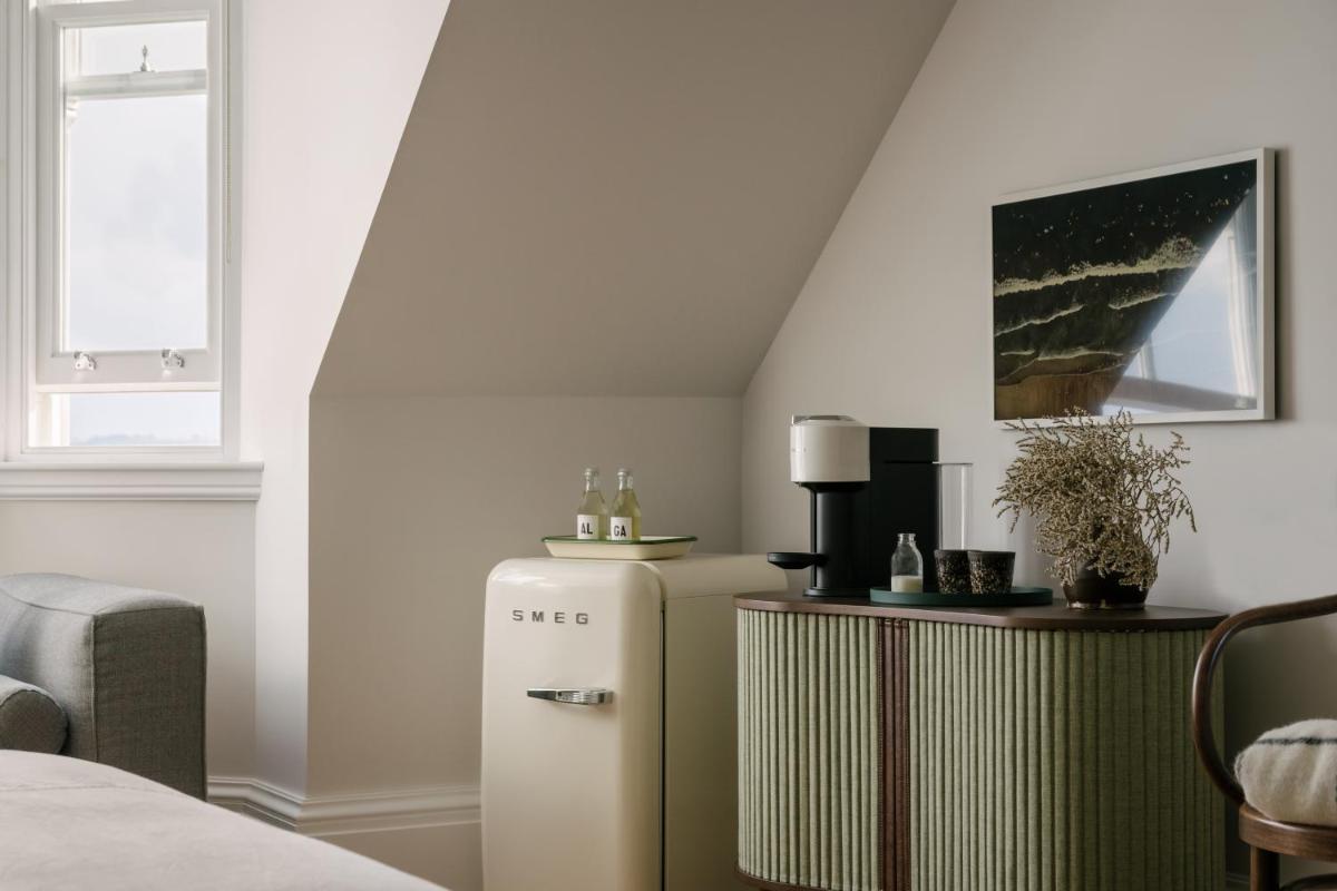 The Dundonald Guesthouse & Cottage - Housity