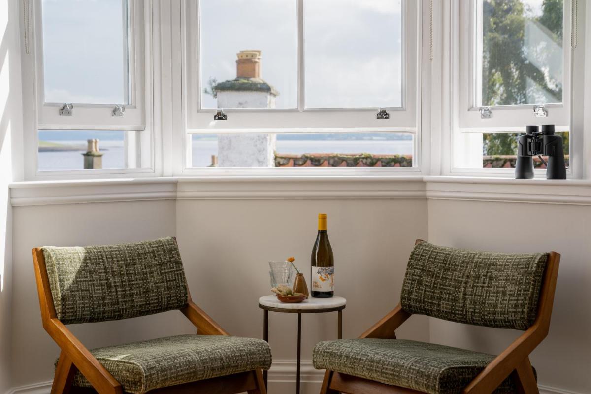 The Dundonald Guesthouse & Cottage - Housity