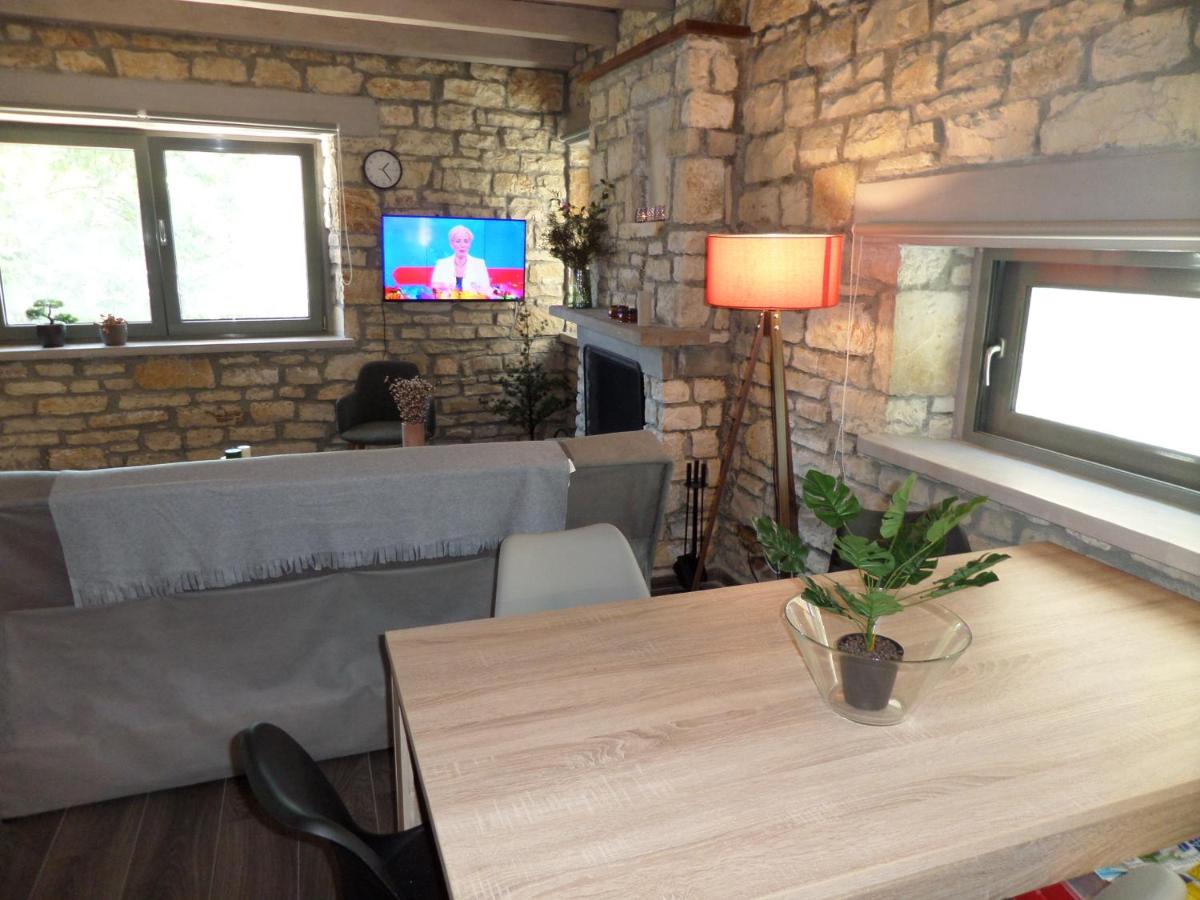 Kalpaki stone apartment 1 - Housity