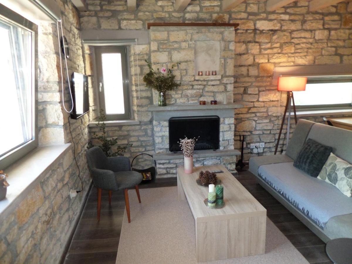 Kalpaki stone apartment 1 - Housity