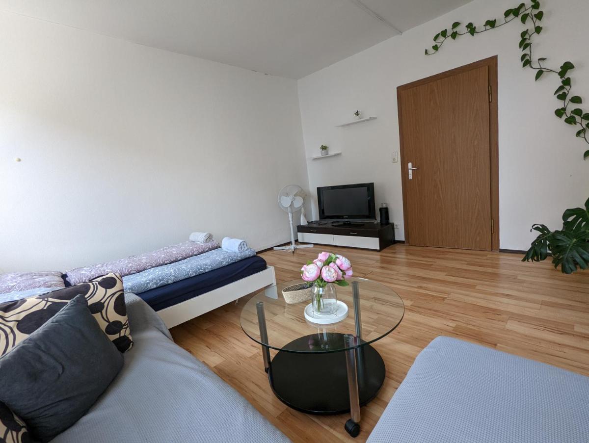 Suitetrails - Cozy Room in a Sharing Apartment WG in the black forest