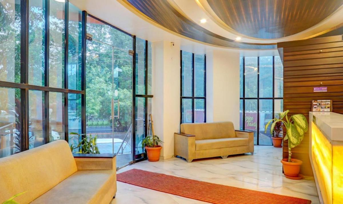 Hotel Shivas Inn - Housity