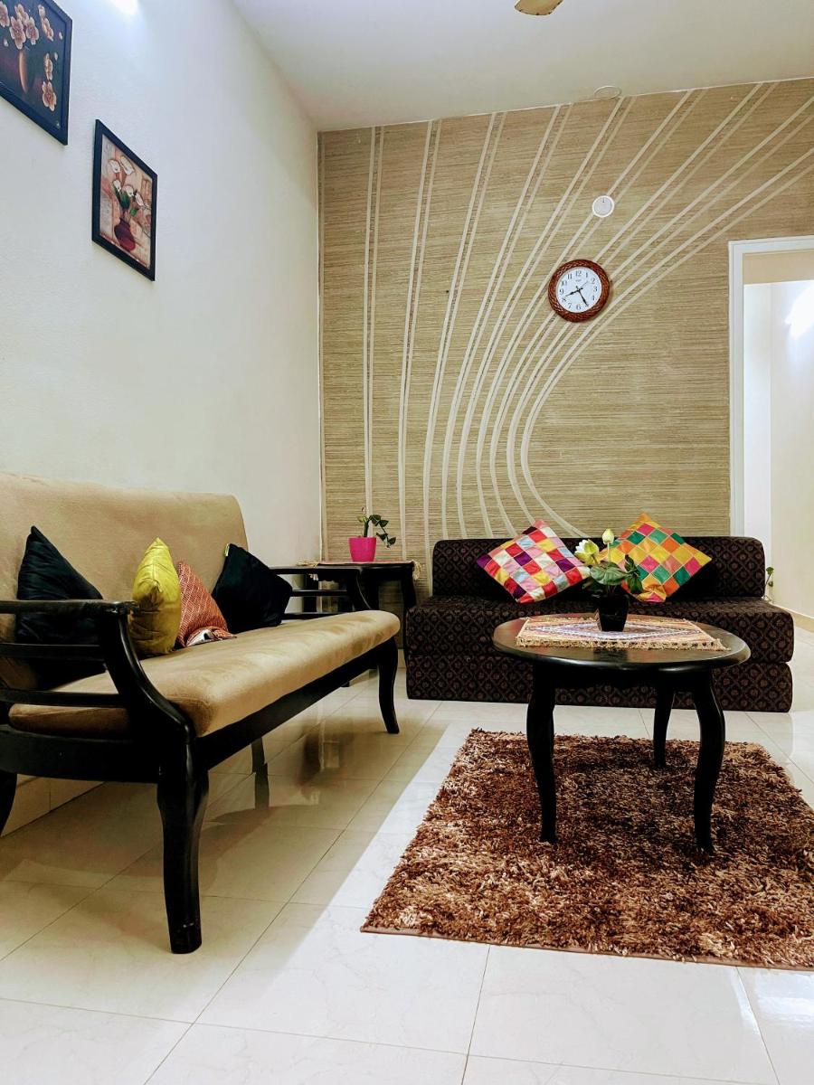 Adorable 2BHK in the downtown close to everything - Housity