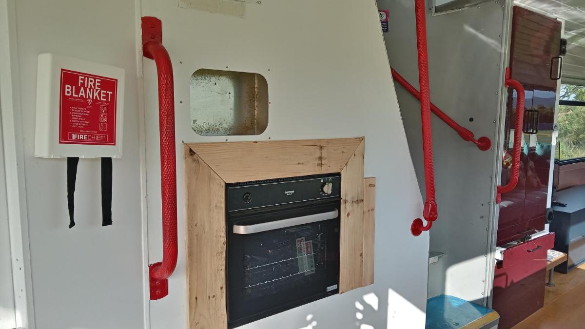 Lovingly converted self catering Double Decker Bus - Housity