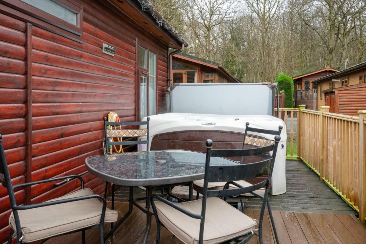 Brightwater Lodge - White Cross Bay - Housity