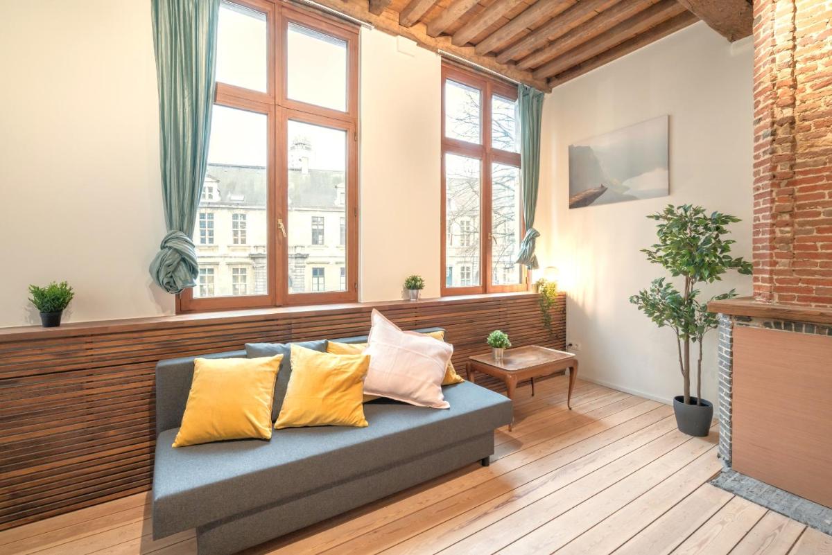 The Hendrik Square Residence - Housity