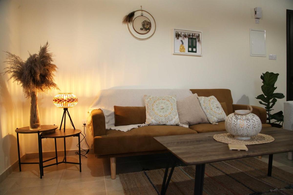 Suitetrails - Artista Roustik Apartment