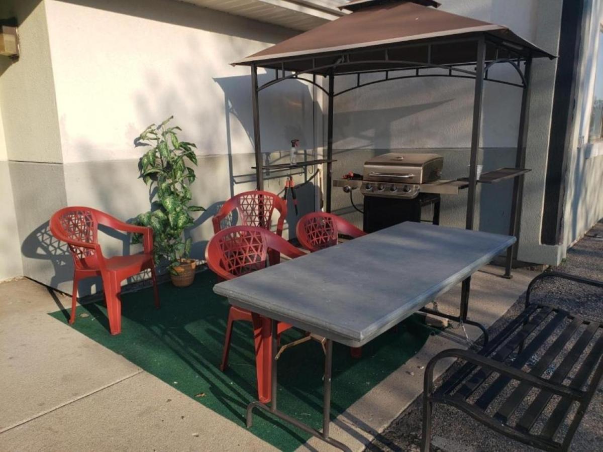 Bison Plains Lodge - Housity