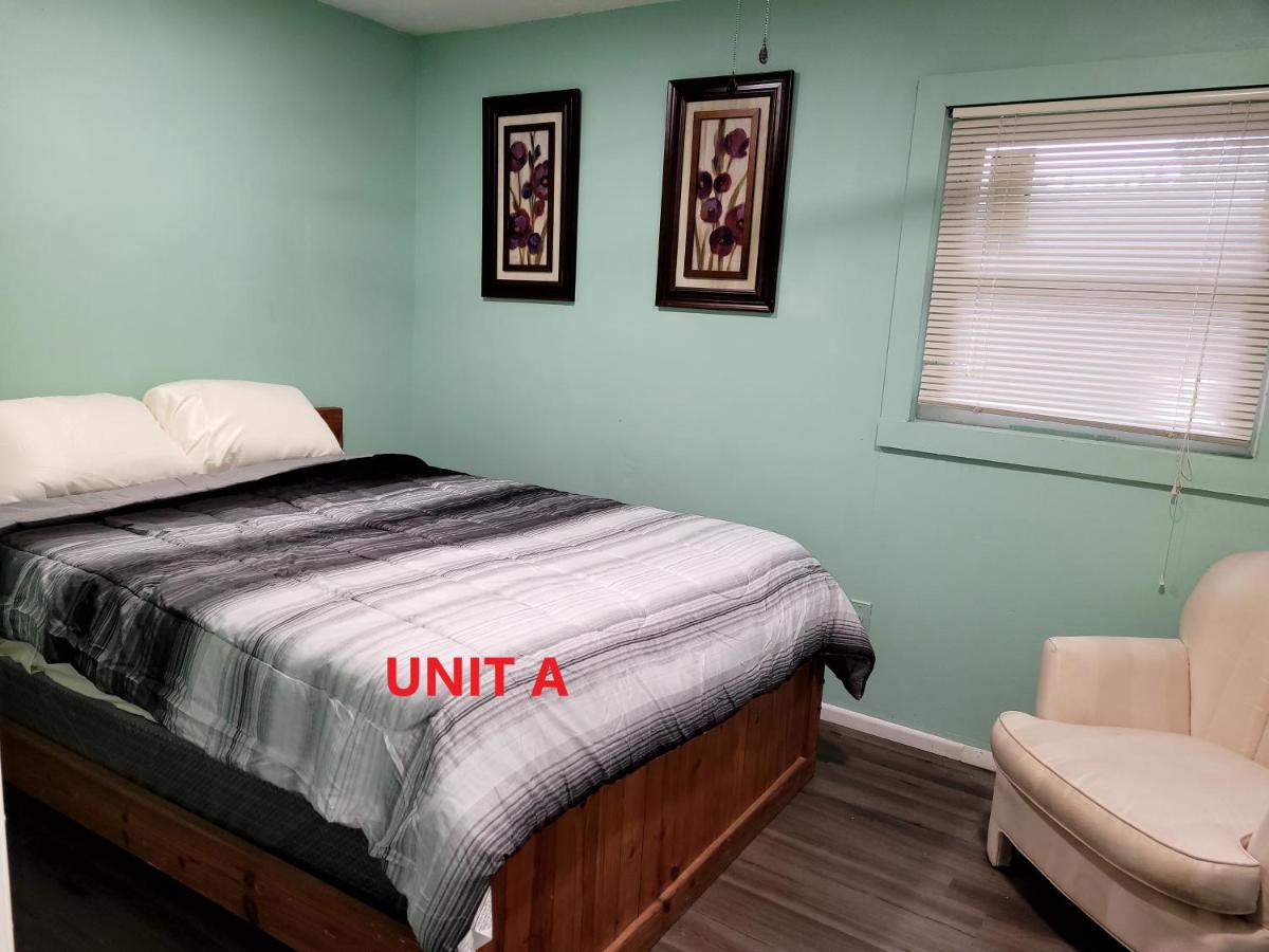 Comfortable, Affordable Oasis in Altamonte Springs for a Couple or Family - Housity
