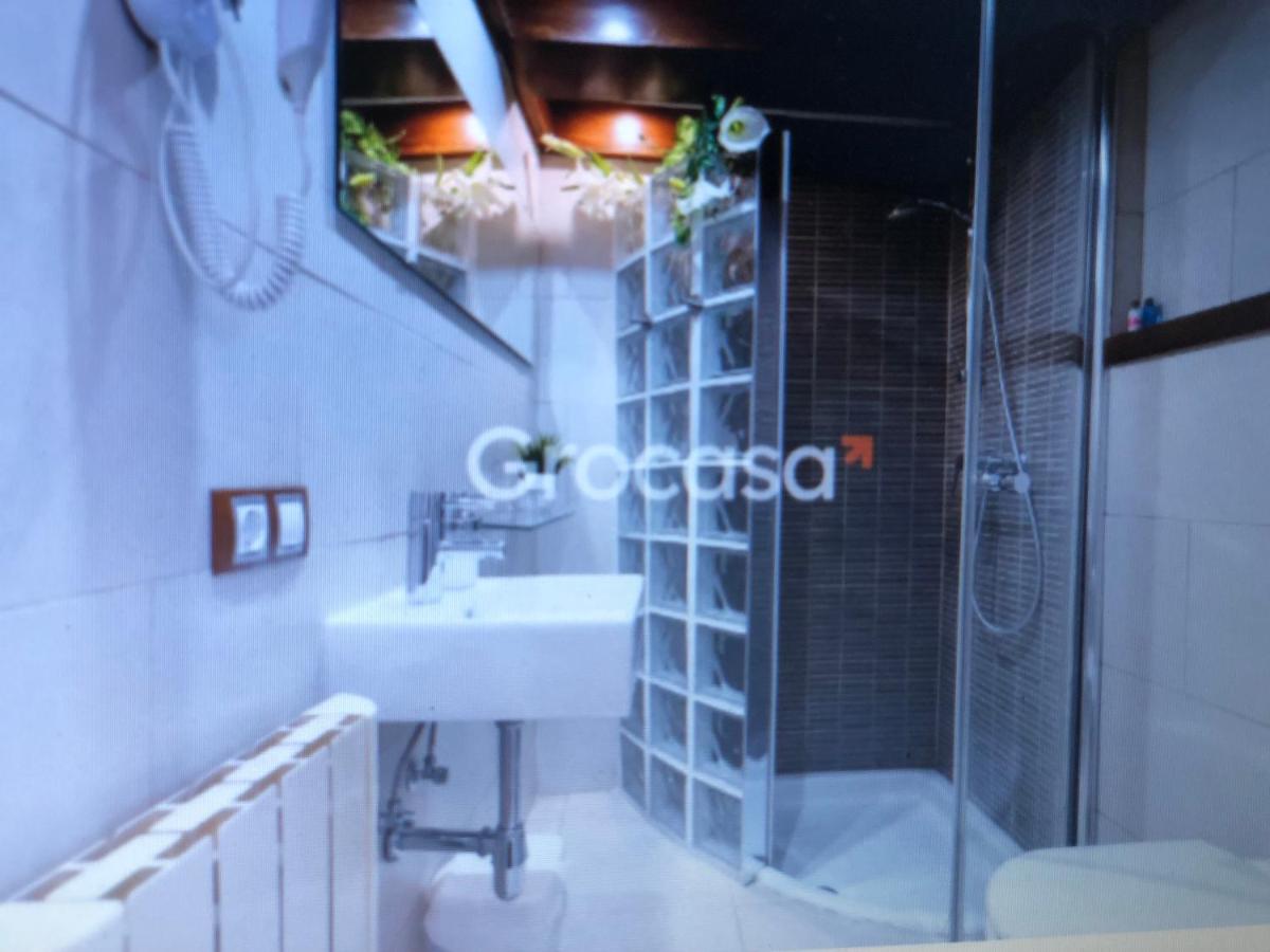 A&E.Escornalbou - Housity