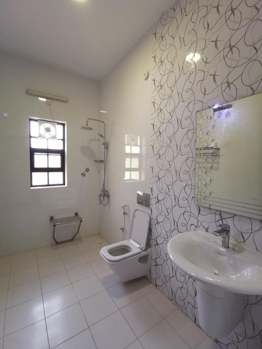 بيت العز السياحي Al-Ezz Tourist House - Hizvo