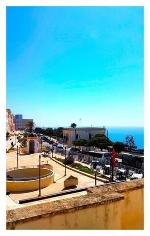 Grazioso appartamento in palazzo storico con vista mare - Housity