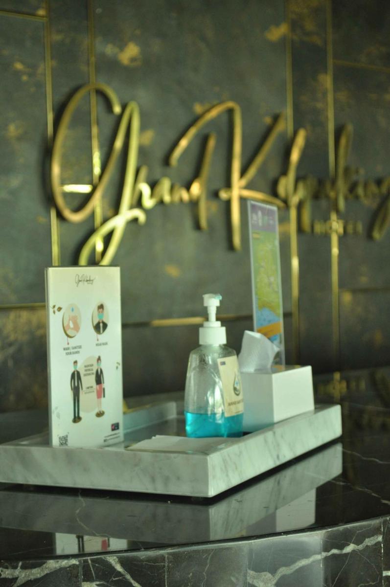 Grand Kolopaking Hotel - Housity
