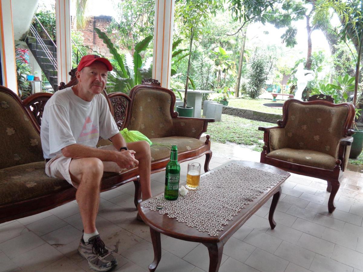 Saranga Holiday Inn - Housity