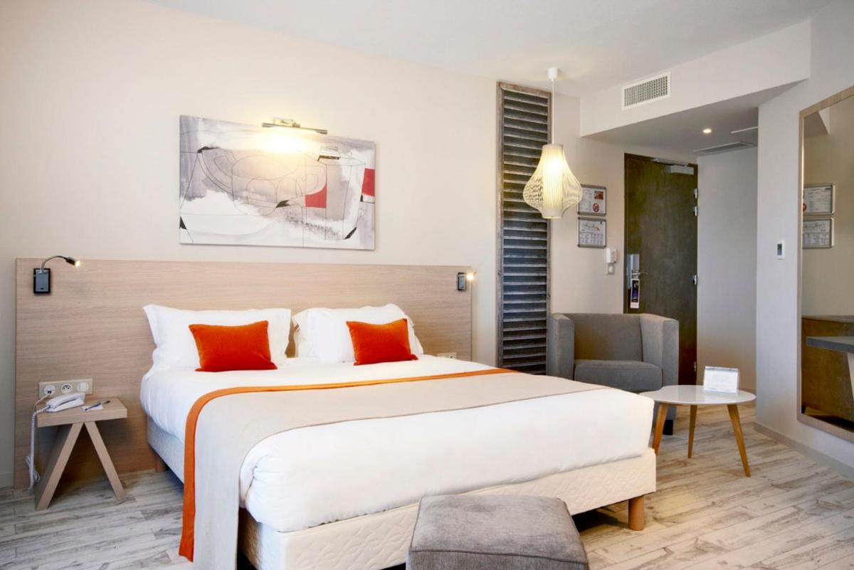Kyriad Prestige Vannes Centre-Palais des Arts - Housity